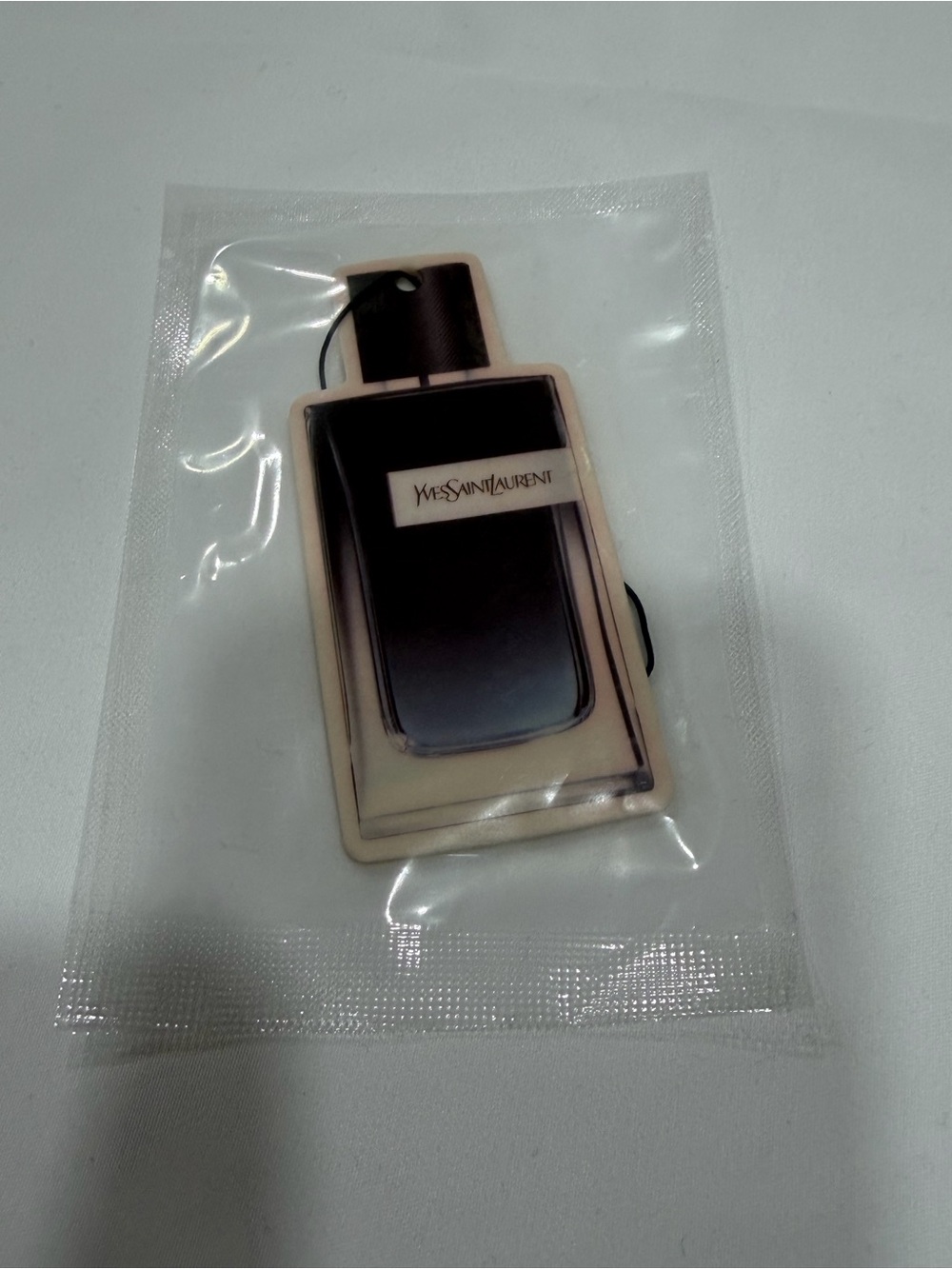Luxury Inspired Hanging Air Freshner - Picture 2 of 2